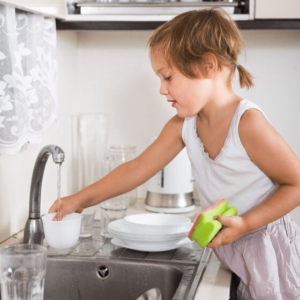 child cleaning with natural cleaning products